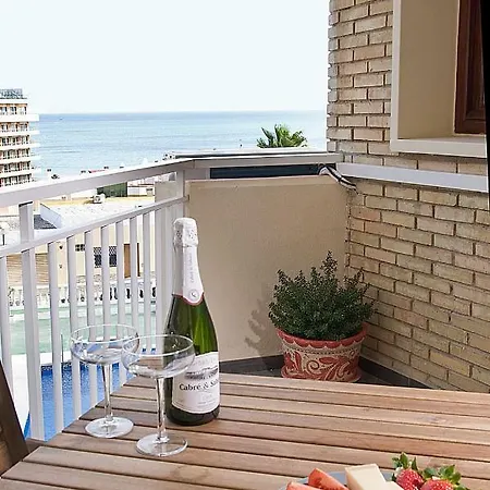 Beautiful With Balcony And Pool. Apartment *