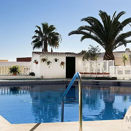 Beautiful With Balcony And Pool. Appartement