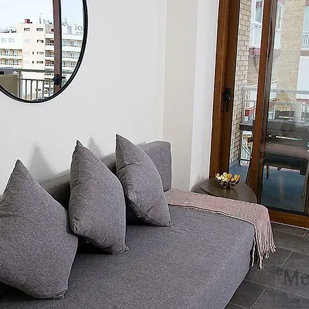 Beautiful With Balcony And Pool. Appartement *